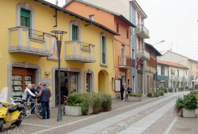 Arese - Lombardia - Italia - Xerendipity Selezione Personale Domestico Referenziato Garantito 02