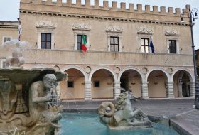Pesaro - Marche - Italia - Xerendipity Selezione Personale Domestico Referenziato Garantito 04