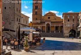 Terracina - Lazio - Italia - Xerendipity Selezione Personale Domestico Referenziato Garantito 03