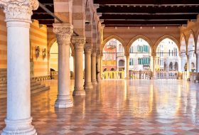 Udine - Friuli - Italia - Xerendipity Selezione Personale Domestico Referenziato Garantito 12